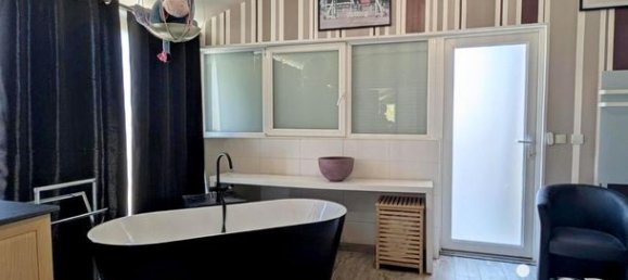 3 Schlafzimmer Haus in Verneuil-sur-Igneraie, France, Nr. 300310 16