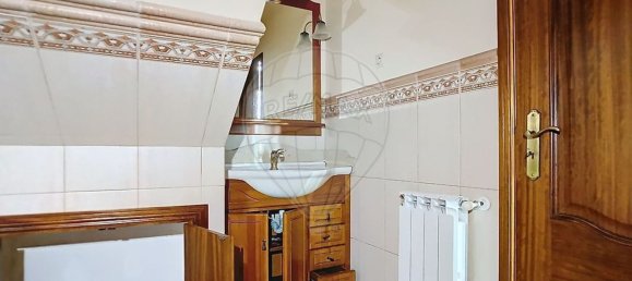 4 chambres Maison à Oliveira do Conde, Portugal No. 184441 21