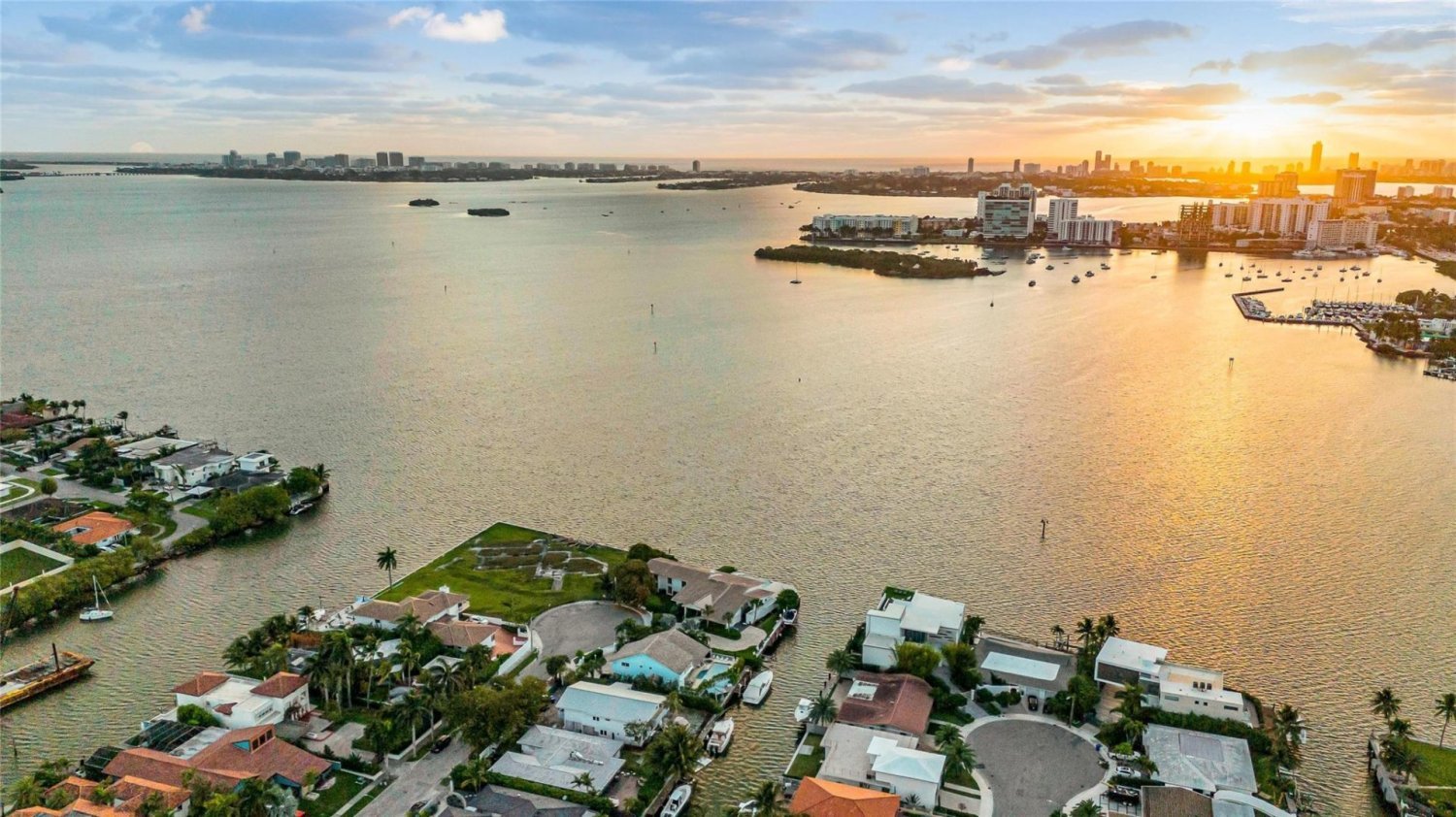 5 chambres villa à vendre à Miami, Miami-Dade, Florida, USA № 613460