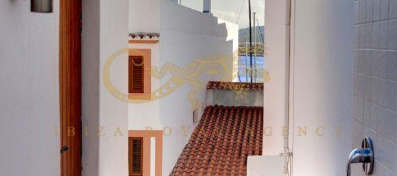 4 bedrooms House in Ibiza town, Spain No. 934 13
