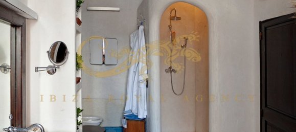 4 bedrooms House in Ibiza town, Spain No. 934 26