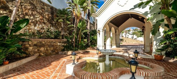 16 bedrooms Villa in El Paraiso, Spain No. 146163 16