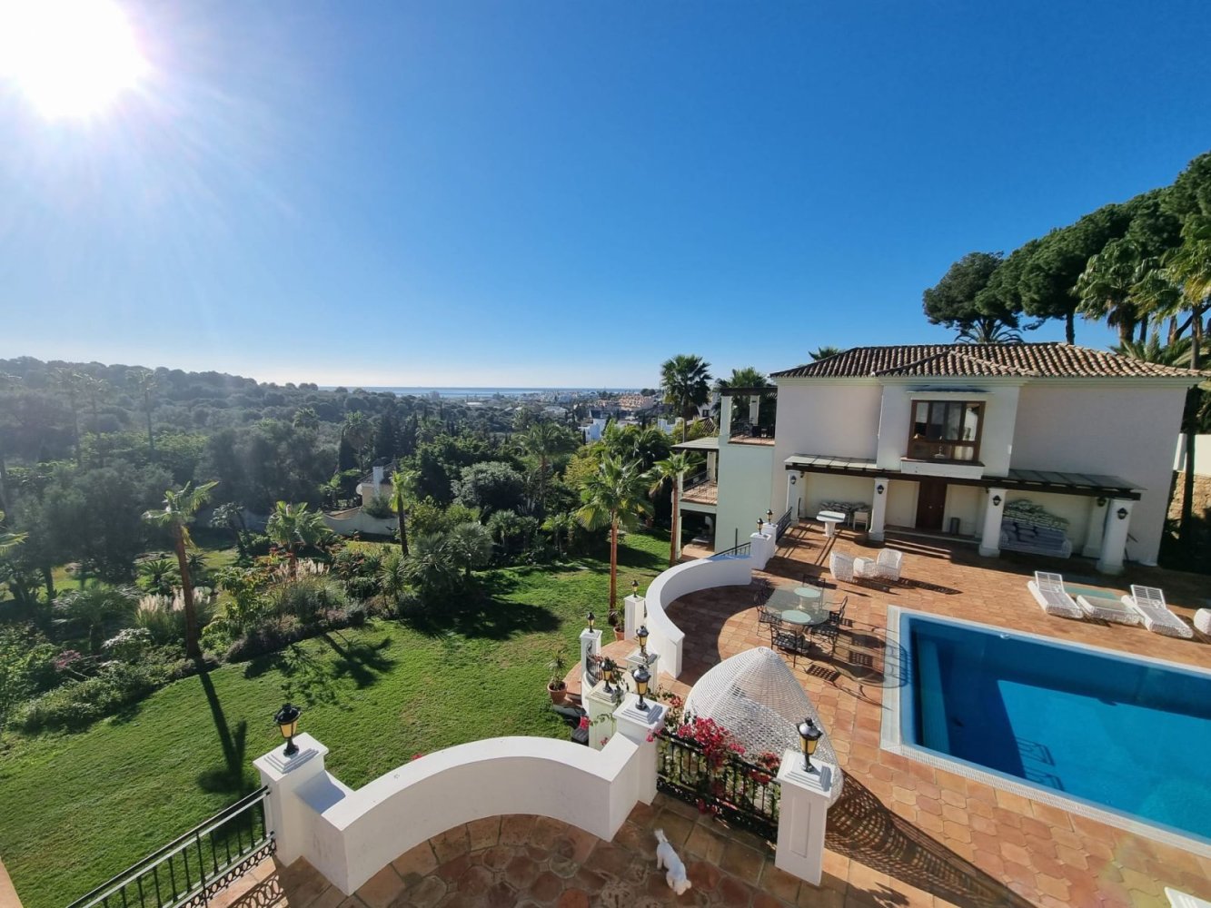 16 bedrooms Villa in El Paraiso, Spain No. 146163