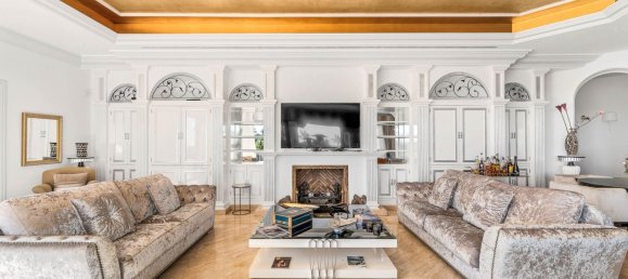 16 bedrooms Villa in El Paraiso, Spain No. 146163 18