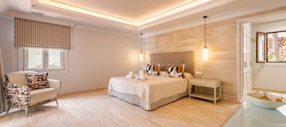 16 bedrooms Villa in El Paraiso, Spain No. 146163 42