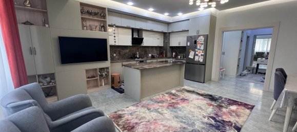 Квартира с 4 спальнями в Насиминский район, Азербайджан № 1675 8