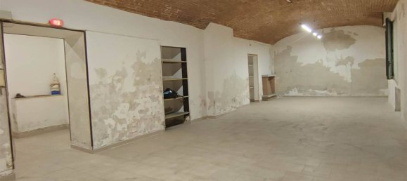 5 rooms Commercial property in Turin, Italy No. 43939 9