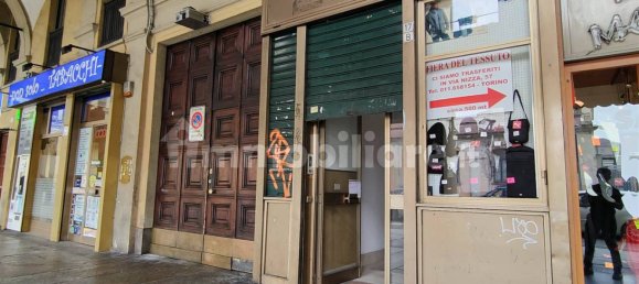 5 rooms Commercial property in Turin, Italy No. 43939 4