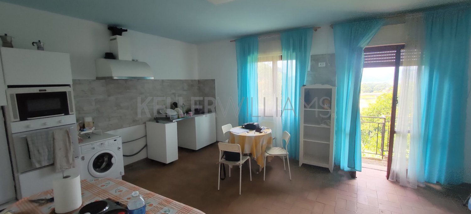 3 bedrooms House in Aulla, Italy No. 351673