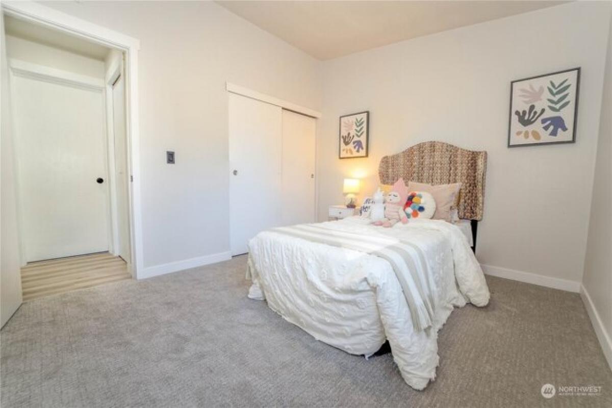 6 bedrooms House in Burien, USA No. 399855