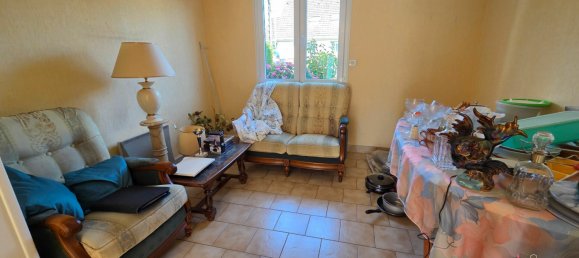 Casa de 3 dormitorios en Saint-Berthevin, France No. 303583 9