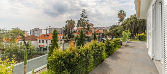 Дом с 3 спальнями в Фуншал, Португалия № 133057 15