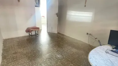 3 bedrooms Apartment in Mislata, Spain No. 212843