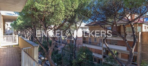 3 bedrooms Penthouse in Rome, Italy No. 129743 18