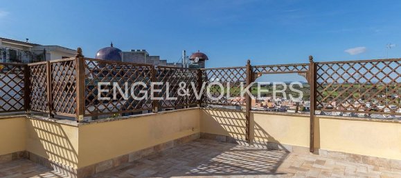 3 bedrooms Penthouse in Rome, Italy No. 129743 15