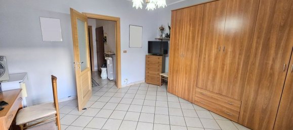3 Schlafzimmer Wohnung in Chivasso, Italy, Nr. 336839 13
