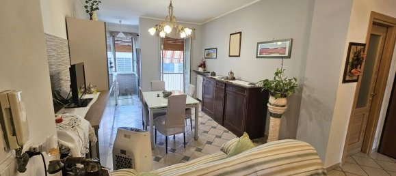 3 Schlafzimmer Wohnung in Chivasso, Italy, Nr. 336839 2