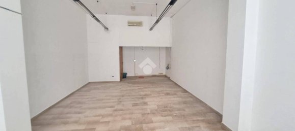 عقار تجاري في Barletta, Italy 70متر مربع رقم 339909 2