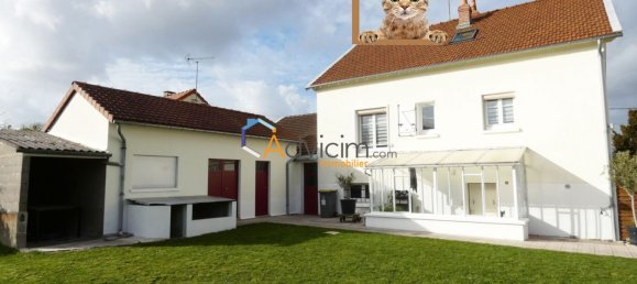 3 bedrooms House in Orleans, France No. 61589 4