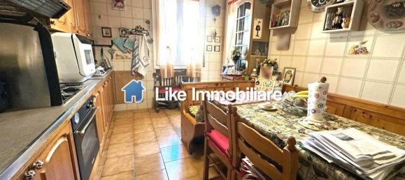 Apartamento de 4 divisões em Modena, Italy N.º 21169 6