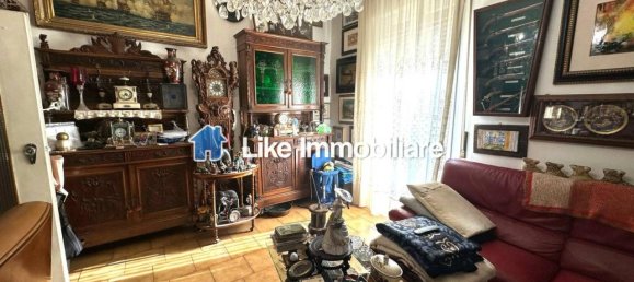Apartamento de 4 divisões em Modena, Italy N.º 21169 16