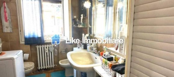 Apartamento de 4 divisões em Modena, Italy N.º 21169 31