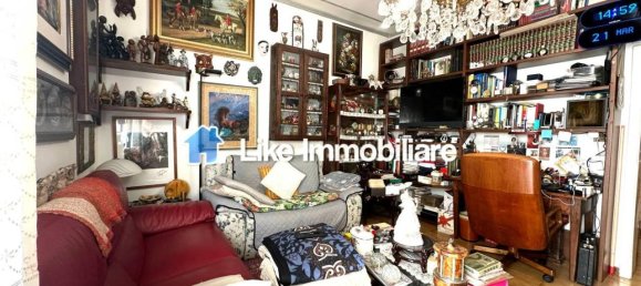 Apartamento de 4 divisões em Modena, Italy N.º 21169 14