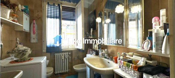 Apartamento de 4 divisões em Modena, Italy N.º 21169 32