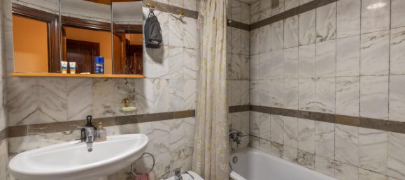 Apartamento de 4 dormitorios en Granada, Spain No. 172028 25