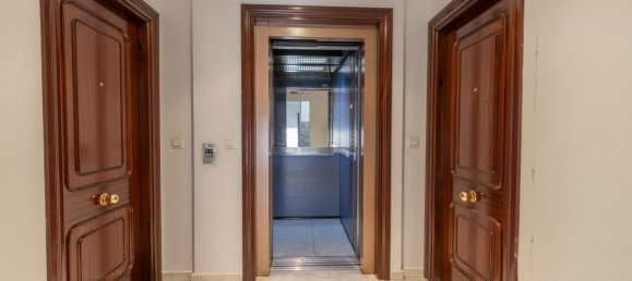 Apartamento de 4 dormitorios en Granada, Spain No. 172028 2