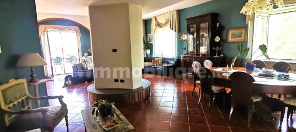 3 bedrooms Apartment in Quarto, Italy No. 121238 7