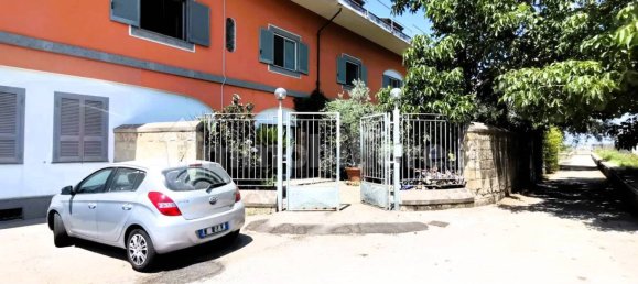 3 bedrooms Apartment in Quarto, Italy No. 121238 2