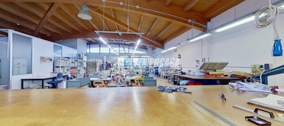 Almacén en Brugherio, Italy 270 m² No. 343343 8