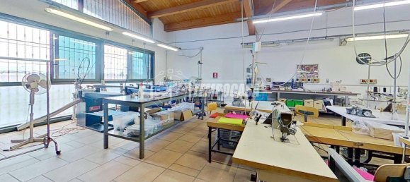 Almacén en Brugherio, Italy 270 m² No. 343343 9