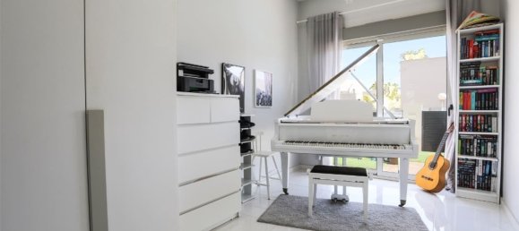 4 غرف نوم منزل في Alicante, Spain رقم 188342 17