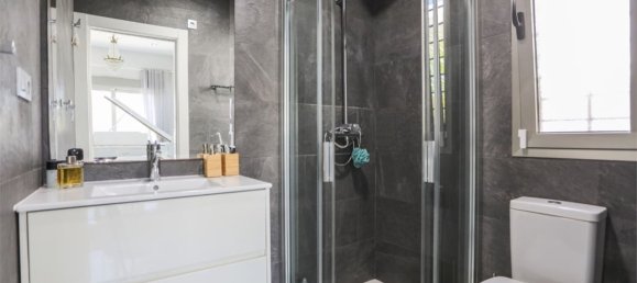 4 غرف نوم منزل في Alicante, Spain رقم 188342 18