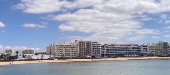 3 bedrooms Apartment in Arrecife, Spain No. 189378 9