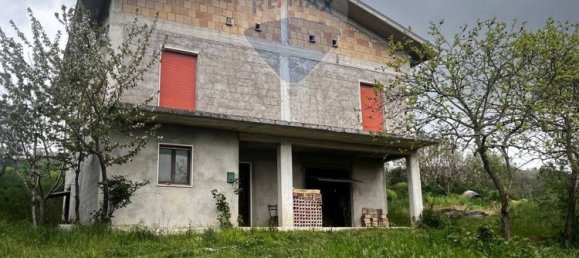 8 bedrooms House in Campodipietra, Italy No. 356983 5