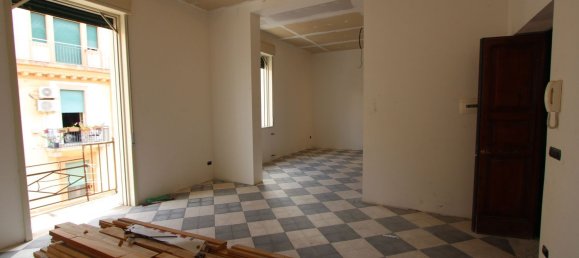 4 bedrooms Apartment in Messina, Italy No. 379942 19