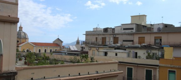 4 bedrooms Apartment in Messina, Italy No. 379942 28