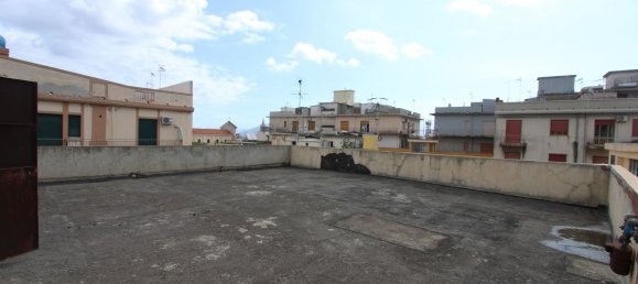 4 bedrooms Apartment in Messina, Italy No. 379942 26