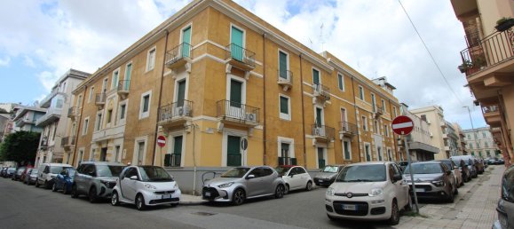 4 bedrooms Apartment in Messina, Italy No. 379942 13