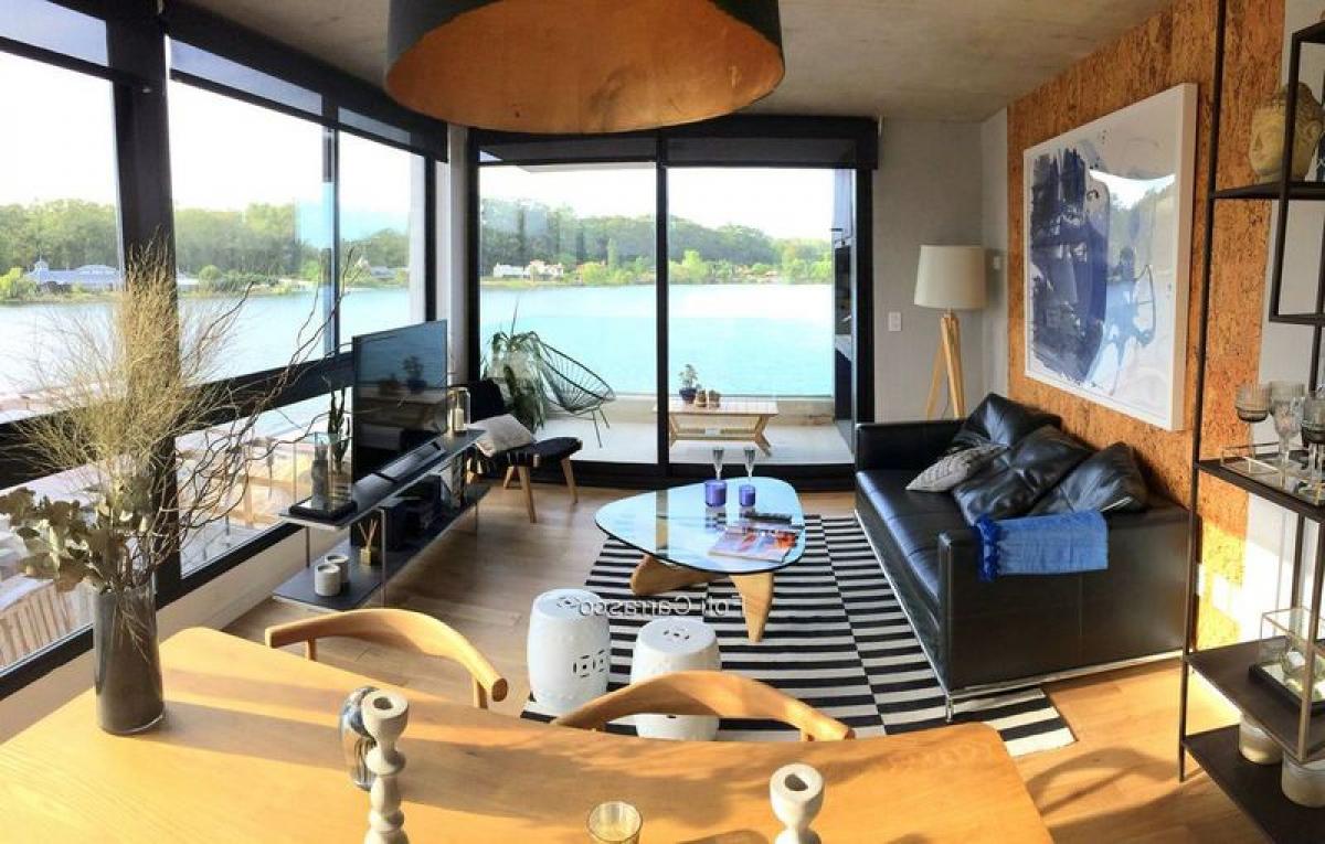 2 bedrooms Apartment in Montevideo, Uruguay No. 4455