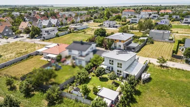 7 rooms House in Neusiedl am See, Austria No. 134962