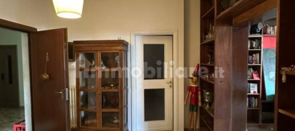 4 bedrooms Apartment in Monza, Italy No. 228415 8