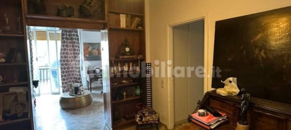 4 bedrooms Apartment in Monza, Italy No. 228415 2