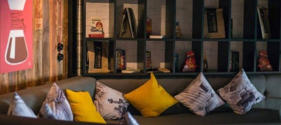 2 Schlafzimmer Wohnung in Rome, Italy, Nr. 264062 8