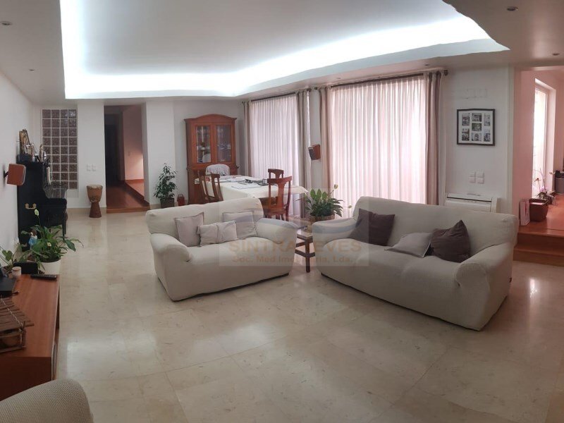5 Schlafzimmer Doppelhaus in Amadora, Portugal, Nr. 137438