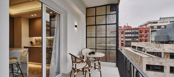 3 bedrooms Apartment in Madrid, Spain No. 122535 2