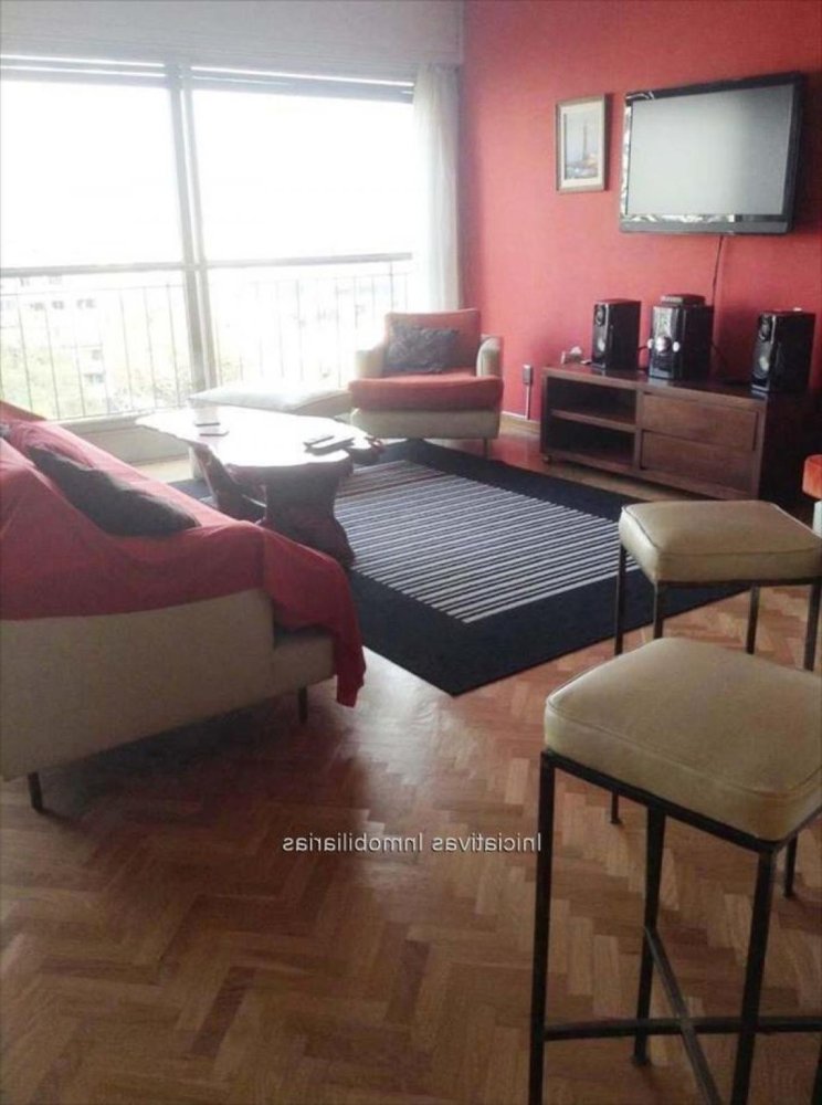 4 bedrooms Apartment in Montevideo, Uruguay No. 11545
